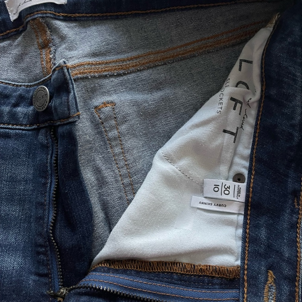 LOFT Blue Curvy Skinny Jeans with Classic Stitching